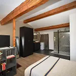 Du Mas Riols * Saint-Cyprien (Pyrenees-Orientales)